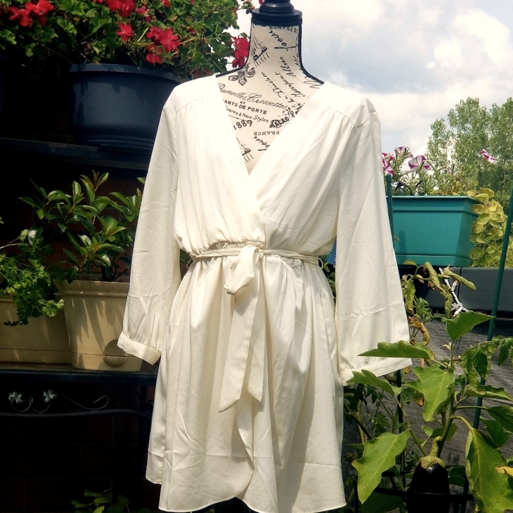 Motherhood / Maternity Silky Tunic / Cream / XL